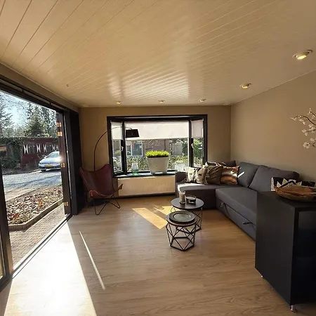 Daire Veluwe Comfortable - Comfortable With Good Amenities And Several Activities For Families And Tourists Nearby