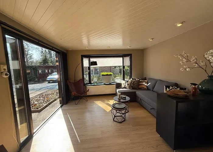 Daire Veluwe Comfortable - Comfortable With Good Amenities And Several Activities For Families And Tourists Nearby